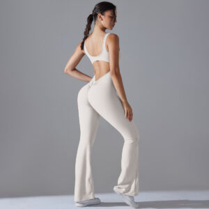 Fitness Ολόσωμη Αθλητική Φόρμα V Καμπάνα με Τιράντες Κρεμ (A6667)